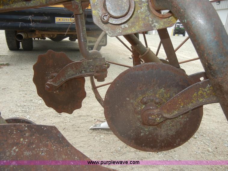 image for item D4372 John Deere 583 two bottom plow