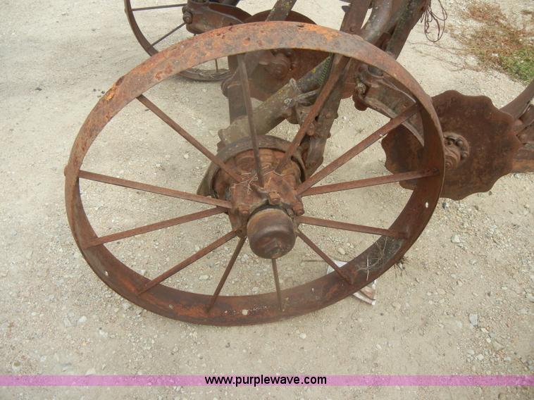 image for item D4372 John Deere 583 two bottom plow