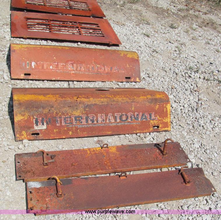 image for item L9934 International six cylinder diesel power unit complete enclosure