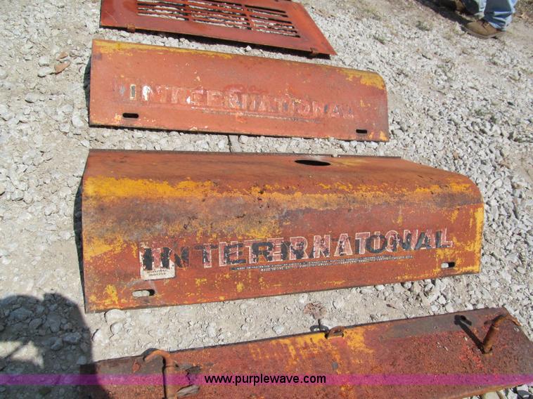 image for item L9934 International six cylinder diesel power unit complete enclosure