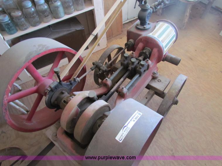 image for item N9064 Single steam engine