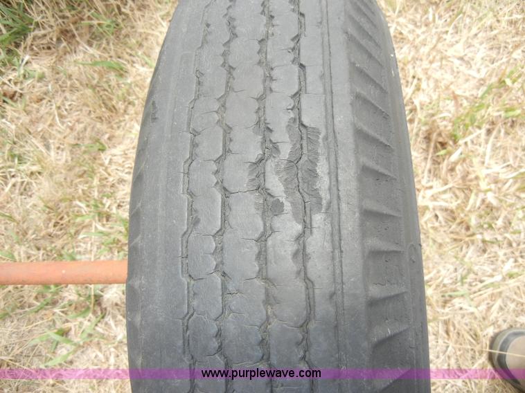 image for item N9816 Meyers square bale loader