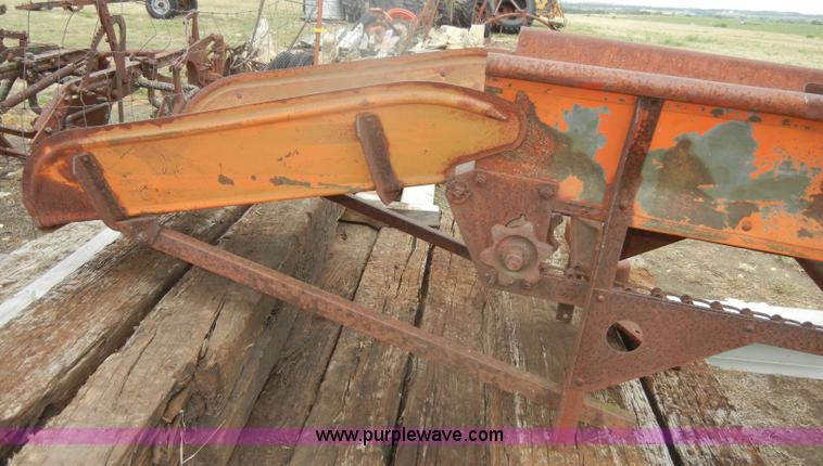 image for item N9817 Side hay loader