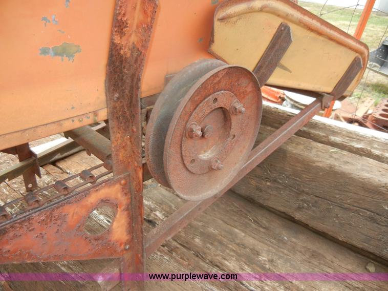 image for item N9817 Side hay loader