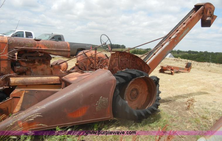 image for item N9818 1939 Allis-Chalmers WC tractor