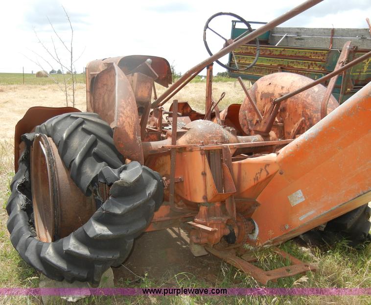 image for item N9818 1939 Allis-Chalmers WC tractor