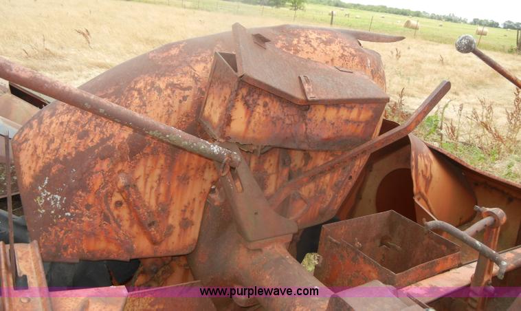 image for item N9818 1939 Allis-Chalmers WC tractor