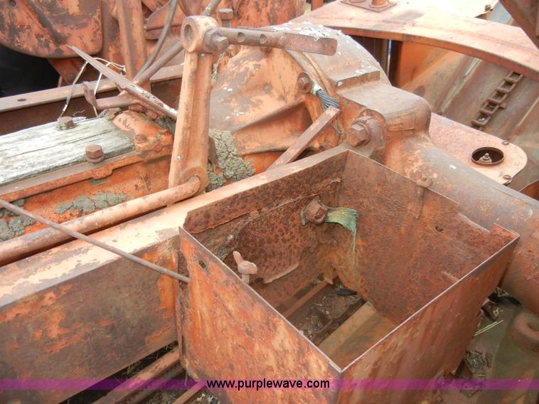 image for item N9818 1939 Allis-Chalmers WC tractor