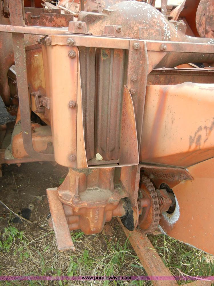 image for item N9818 1939 Allis-Chalmers WC tractor