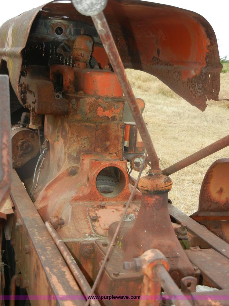 image for item N9818 1939 Allis-Chalmers WC tractor