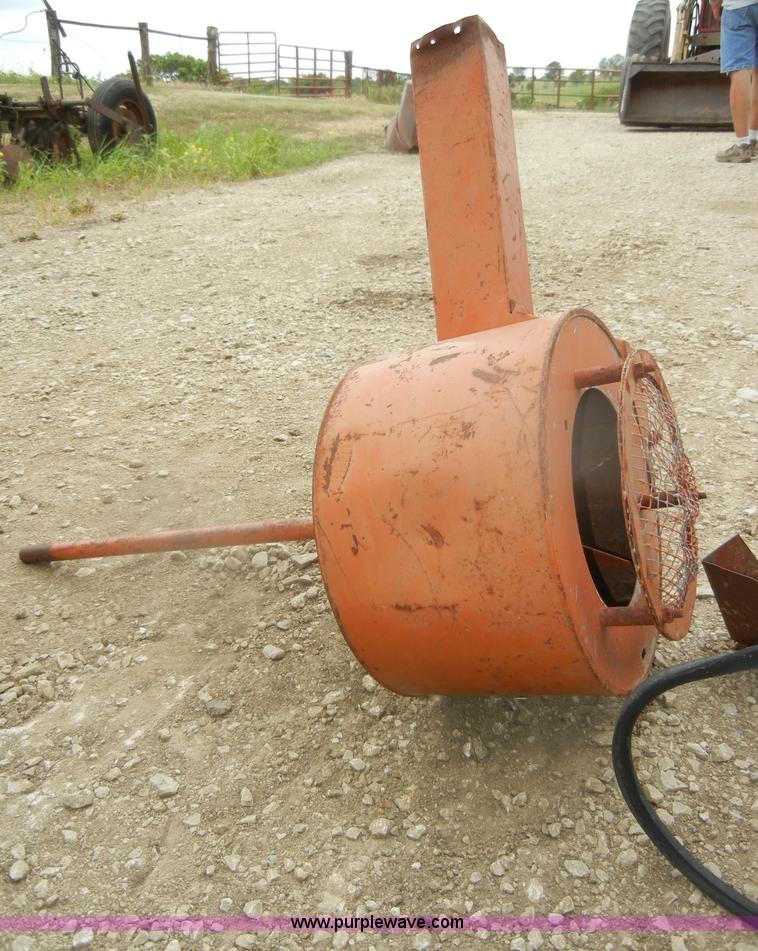 image for item N9818 1939 Allis-Chalmers WC tractor