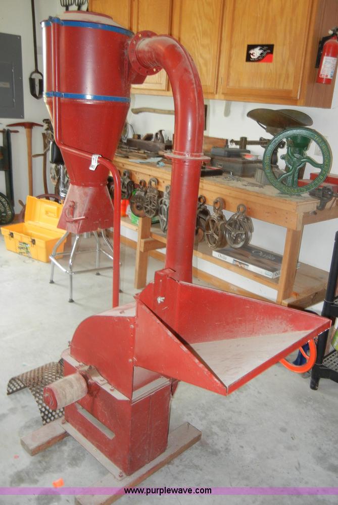 McCormickDeering hammer mill in Pomona, KS Item N9819 sold Purple Wave
