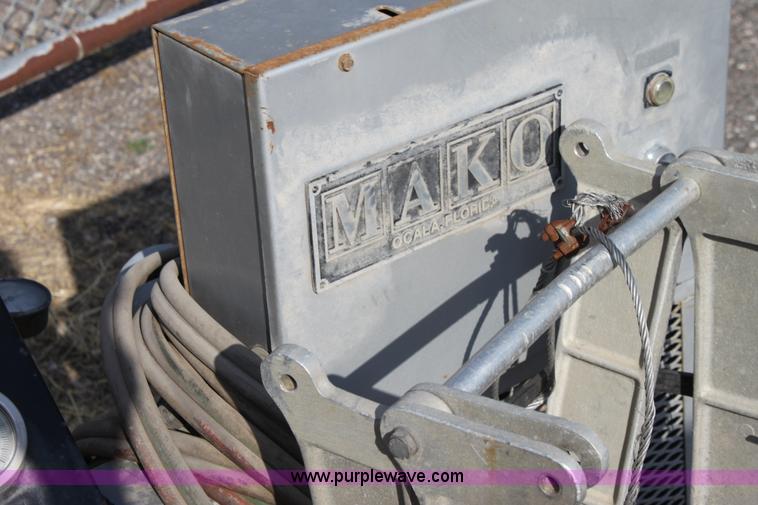 image for item B7320 Mako 5405-7 air compressor