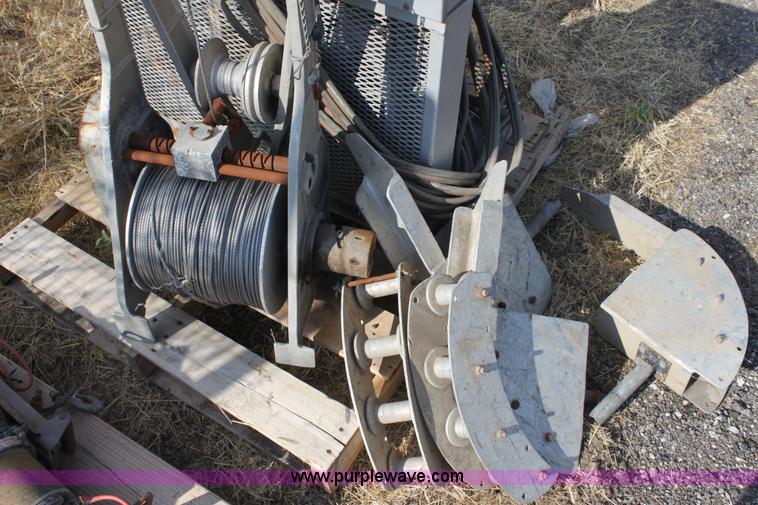 image for item B7320 Mako 5405-7 air compressor