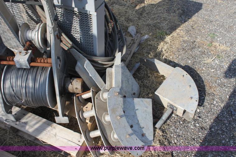 image for item B7320 Mako 5405-7 air compressor