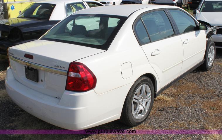 image for item B7322 2007 Chevrolet Mailibu LS