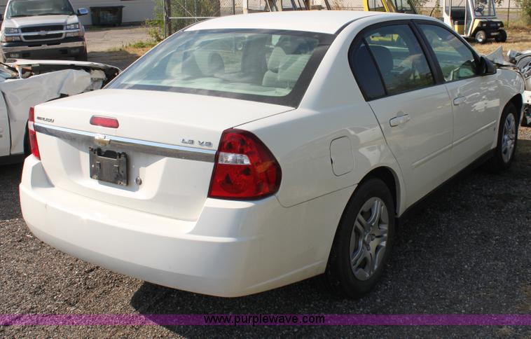 image for item B7323 2007 Chevrolet Malibu LS
