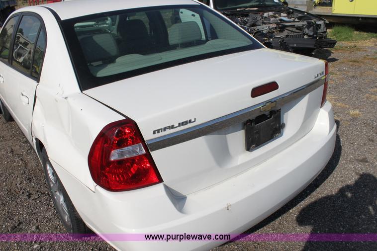 image for item B7323 2007 Chevrolet Malibu LS