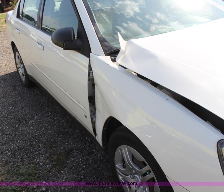 image for item B7323 2007 Chevrolet Malibu LS