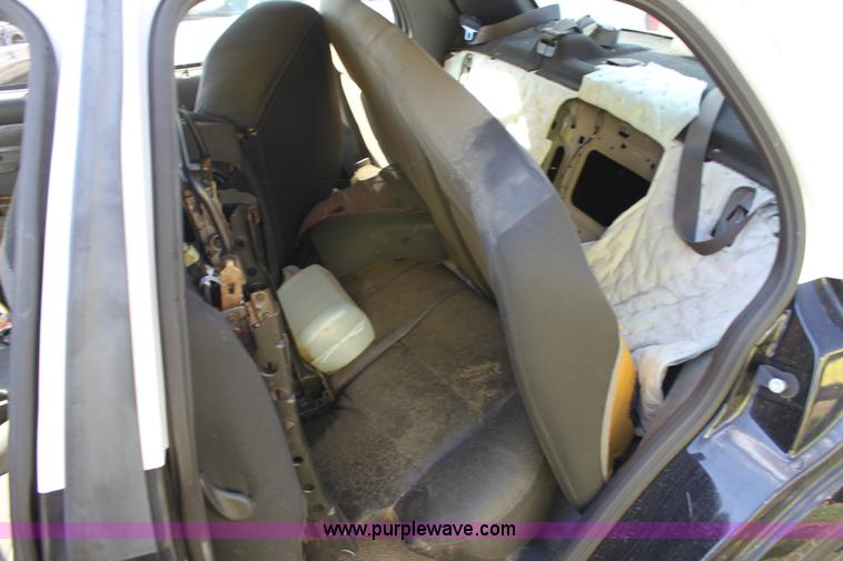 image for item B7327 2009 Ford Crown Victoria Police Interceptor