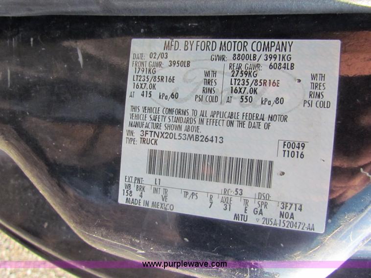 image for item B7332 2003 Ford F250 Super Duty XL SuperCab pickup truck