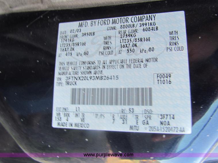 image for item B7333 2003 Ford F250 Super Duty XL SuperCab pickup truck