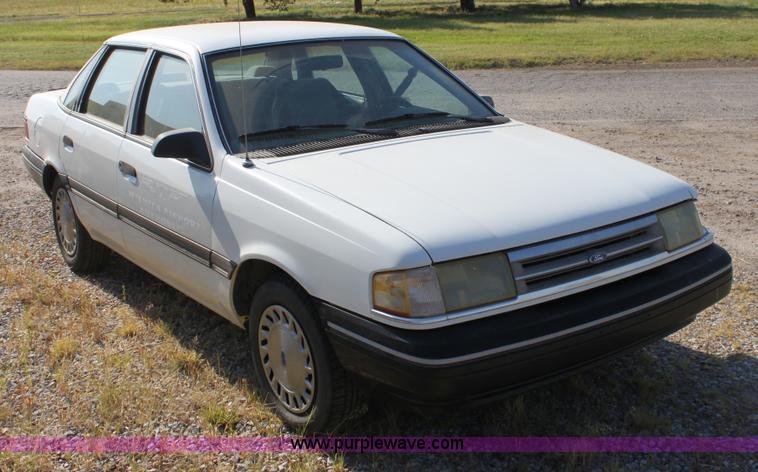 image for item D5291 1991 Ford Tempo GL