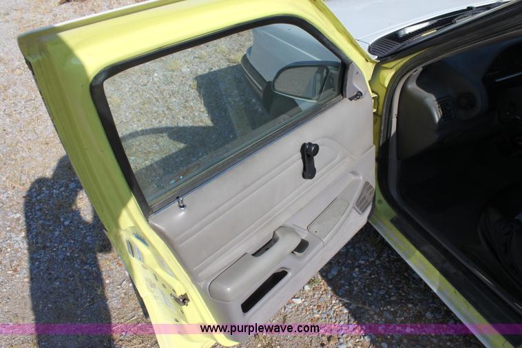 image for item D5291 1991 Ford Tempo GL