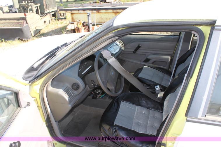 image for item D5291 1991 Ford Tempo GL