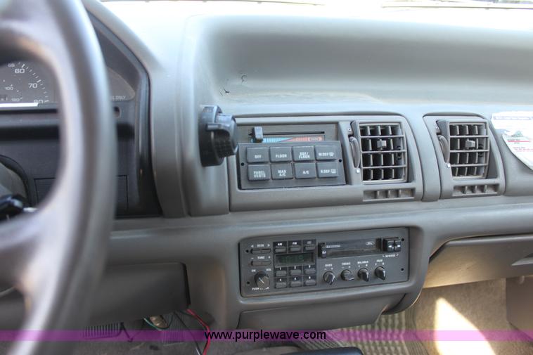 image for item D5291 1991 Ford Tempo GL