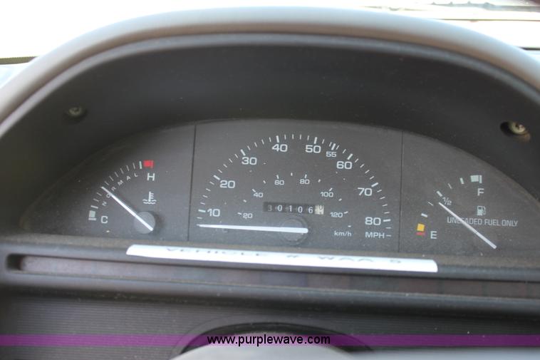 image for item D5291 1991 Ford Tempo GL