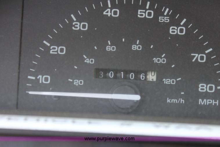 image for item D5291 1991 Ford Tempo GL