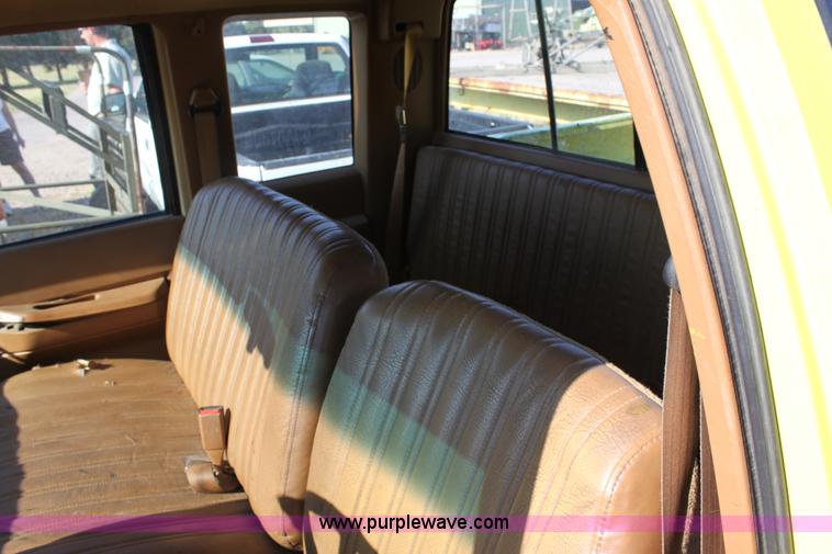 image for item D5292 1991 Chevrolet Cheyenne 1500 extended cab pickup truck