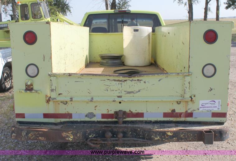 image for item D5293 1995 Chevrolet Cheyenne K2500 utility pickup truck