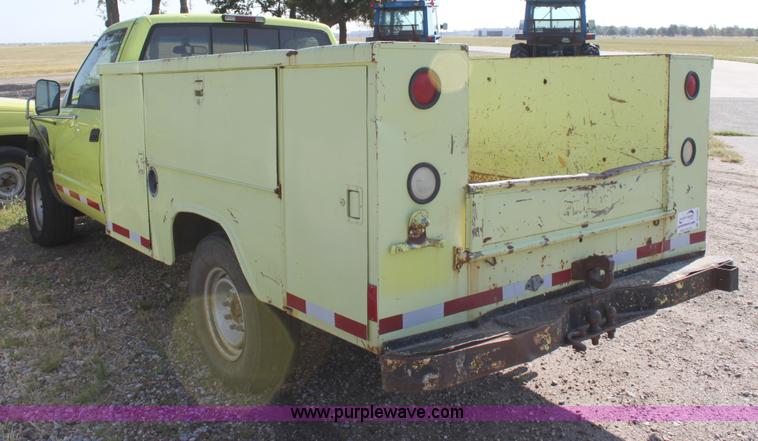 image for item D5293 1995 Chevrolet Cheyenne K2500 utility pickup truck