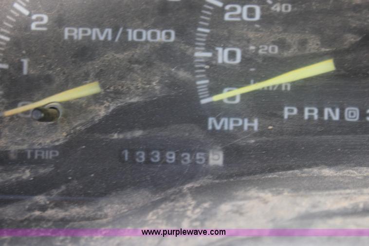 image for item D5293 1995 Chevrolet Cheyenne K2500 utility pickup truck