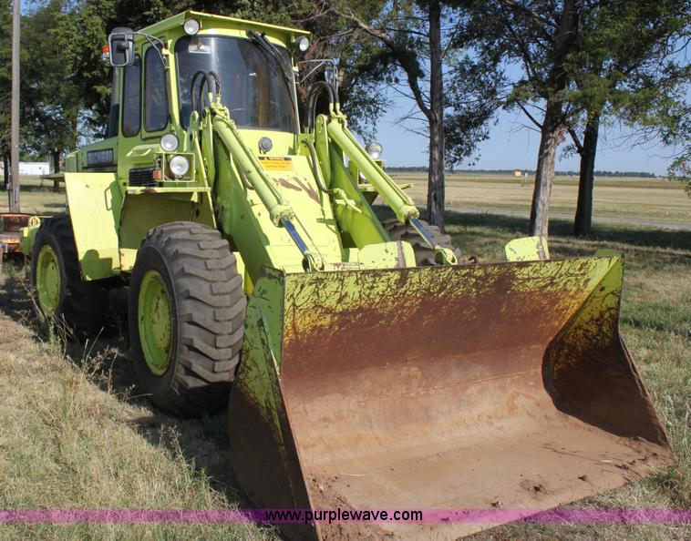 image for item D5294 1987 Michigan L70 wheel loader