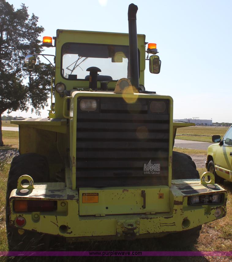 image for item D5294 1987 Michigan L70 wheel loader
