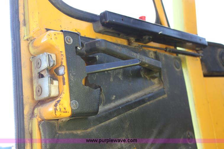 image for item D5294 1987 Michigan L70 wheel loader