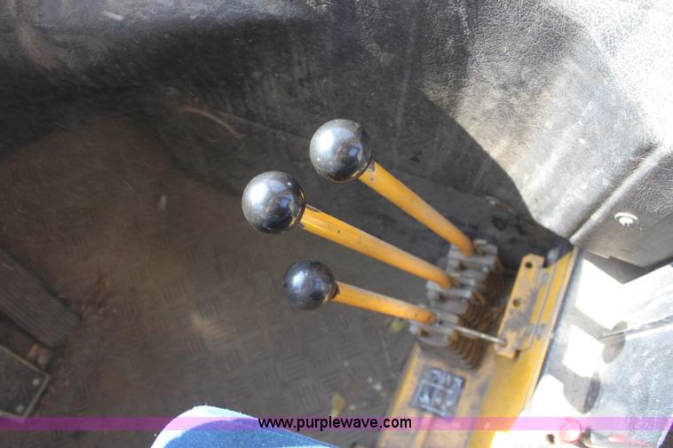 image for item D5294 1987 Michigan L70 wheel loader