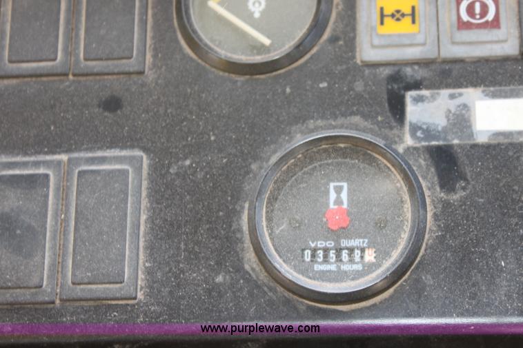 image for item D5294 1987 Michigan L70 wheel loader