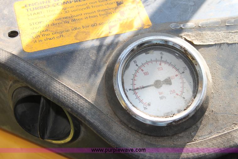 image for item D5294 1987 Michigan L70 wheel loader