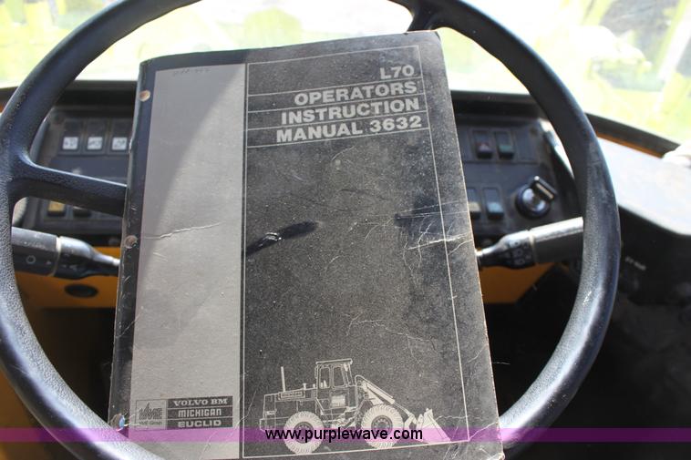 image for item D5294 1987 Michigan L70 wheel loader