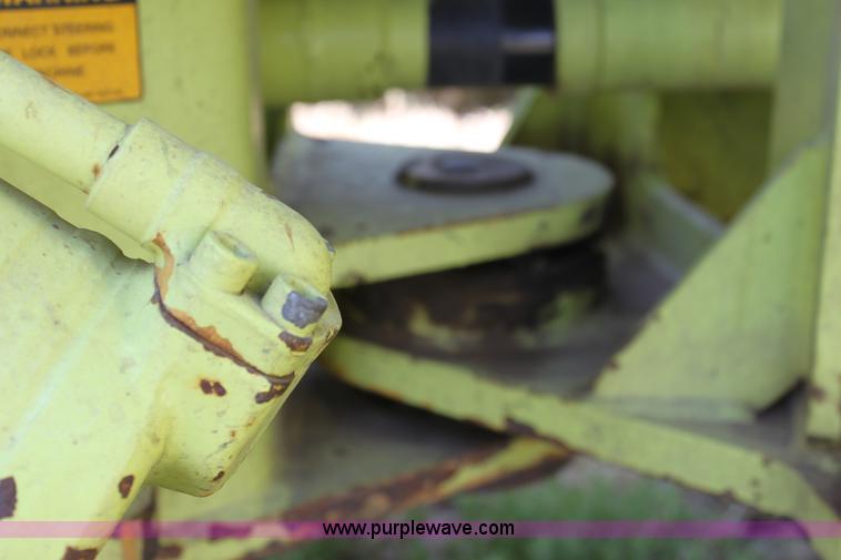 image for item D5294 1987 Michigan L70 wheel loader