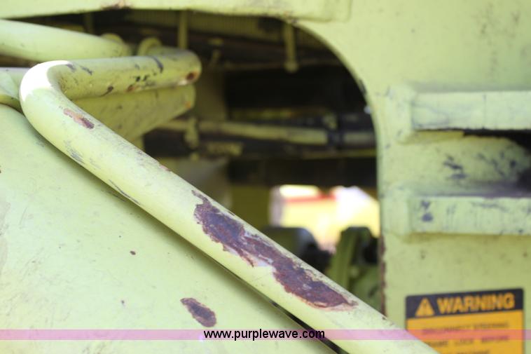 image for item D5294 1987 Michigan L70 wheel loader