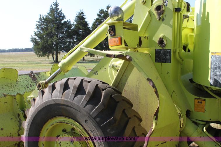 image for item D5294 1987 Michigan L70 wheel loader