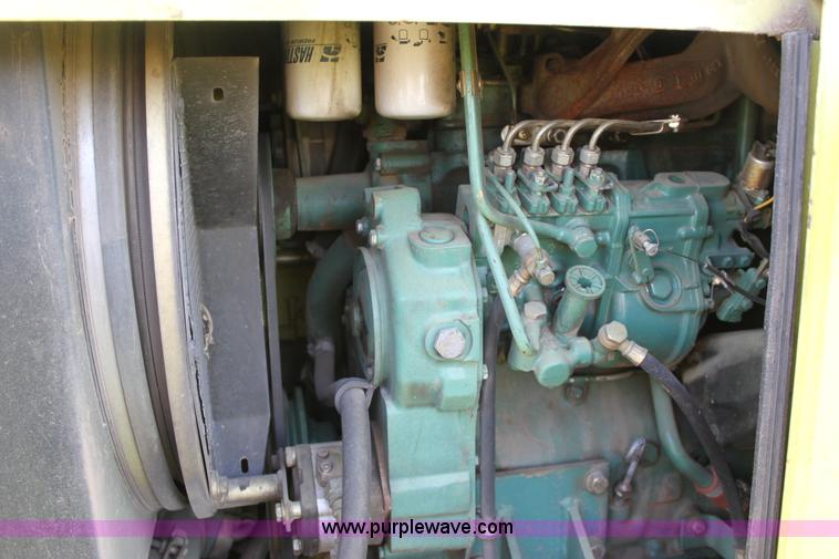 image for item D5294 1987 Michigan L70 wheel loader