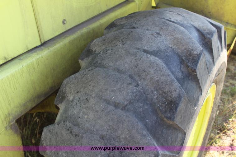 image for item D5294 1987 Michigan L70 wheel loader