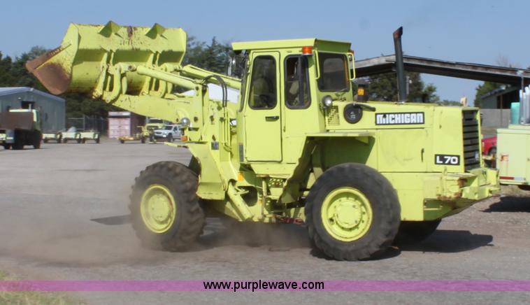 image for item D5294 1987 Michigan L70 wheel loader