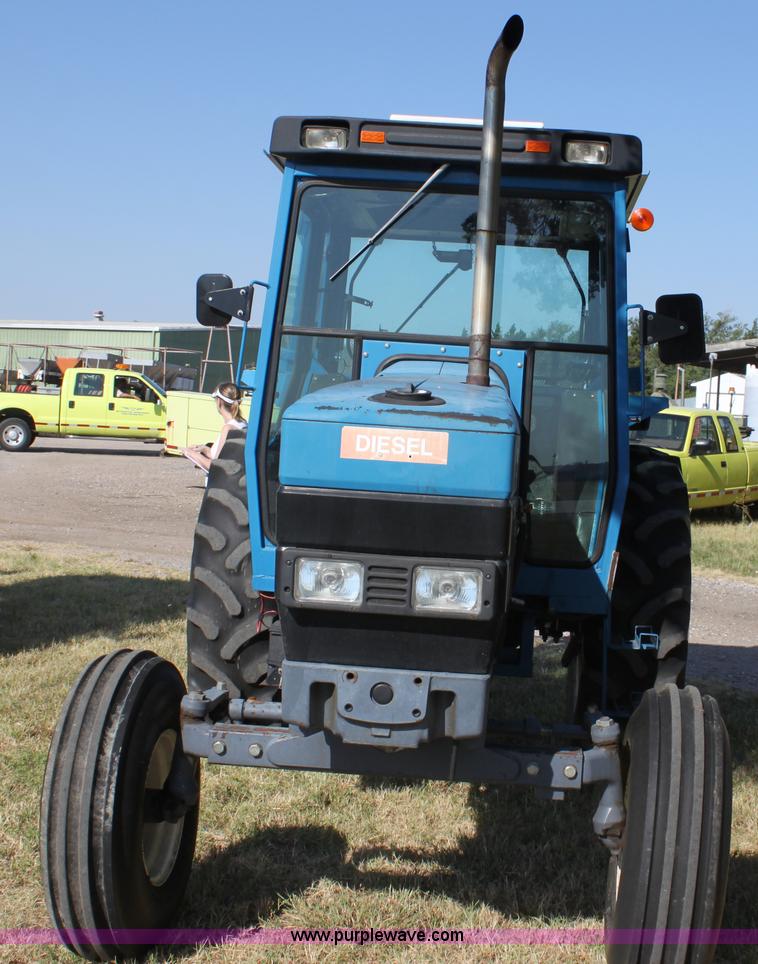 image for item D5296 1990 Ford 6640 tractor